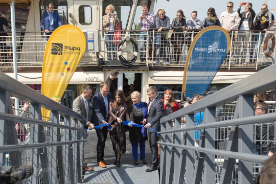 Már hajóval is jöhet a Nemzetibe!