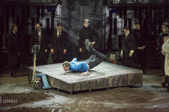 Elmarad a III. Richárd