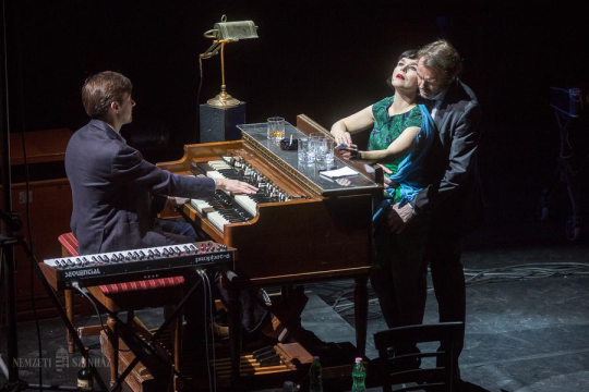 Valerij Fokin Krokodilusa és Eirik Stubø Amerikai Elektrája