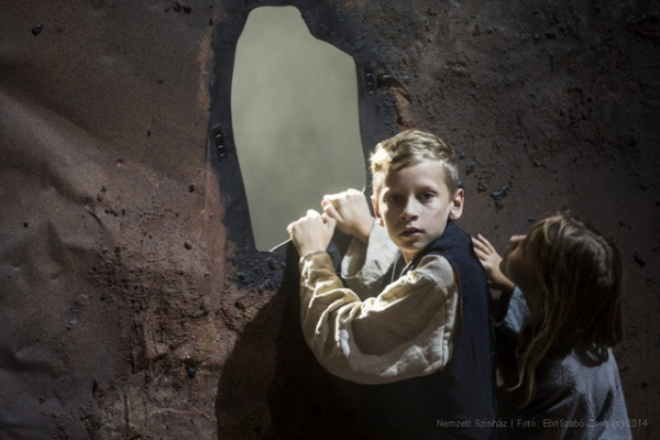 Fekete ég - A fehér felhő