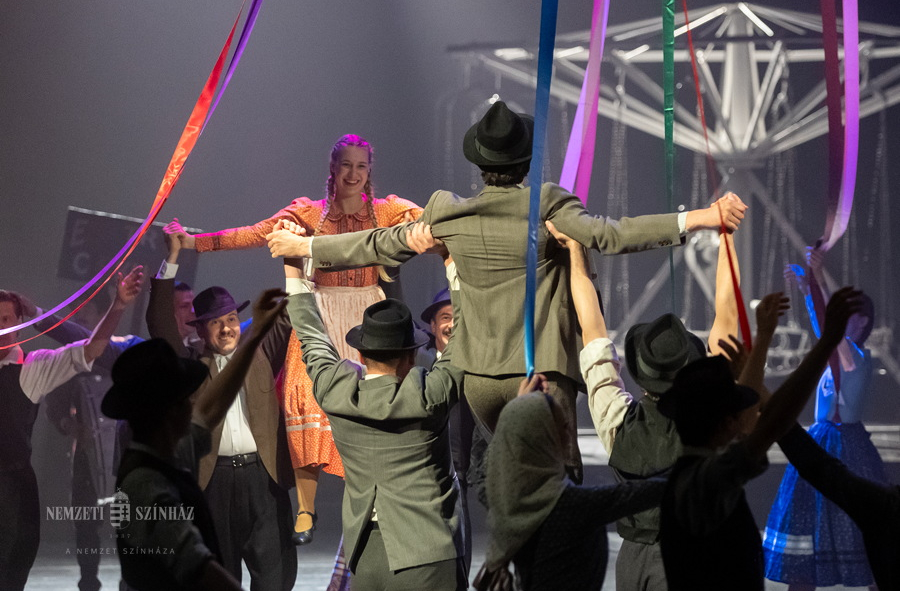 Merry-Go-Round (Körhinta)