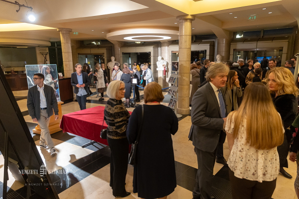 10. MITEM 6. (Comédie Française)