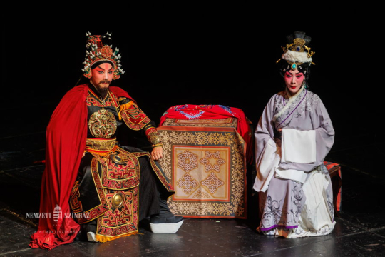 Régi formák bűvöletében –  Xi'an Yisu Színház, Sanhszi, Kína: Zhaojun utazása