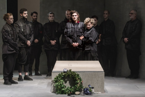 Borisz Davidovics síremléke