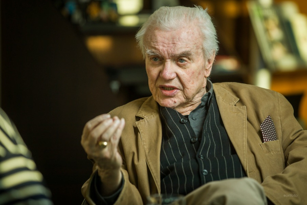 Beszélgetés Csurka Lászlóval (Szín-Ház-Hoz)