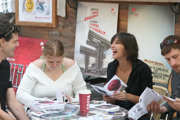 Színház az egész Andrássy út – a Nemzeti Színház az Évadn...