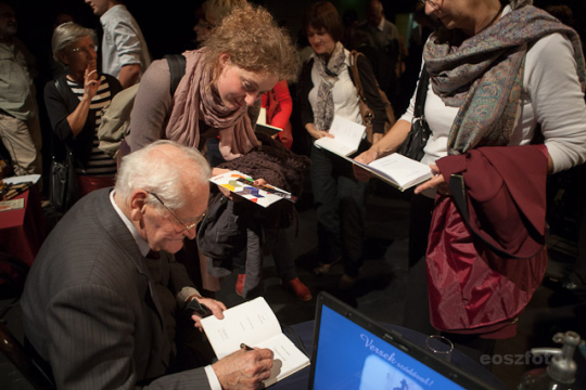 Kányádi, teltház, pótszék és versek