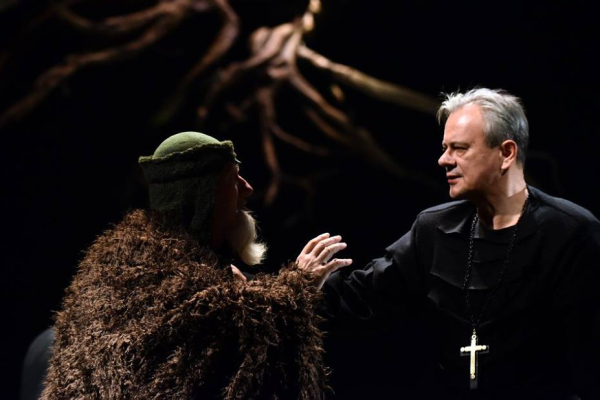 Segítsd a királyt!