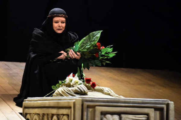 Segítsd a királyt! Ratkó József drámája a Nemzeti színp...