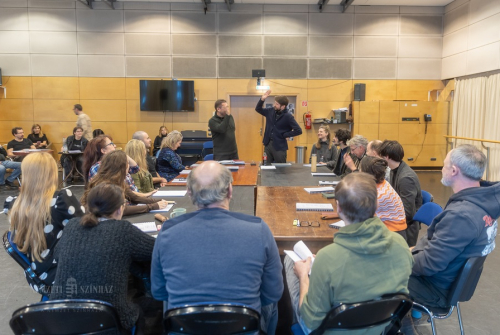 A MI KIS VÁROSUNK A MI KIS VÁROSUNK