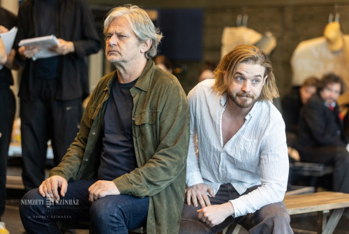 MARXTŐKÉJE MARXTŐKÉJE