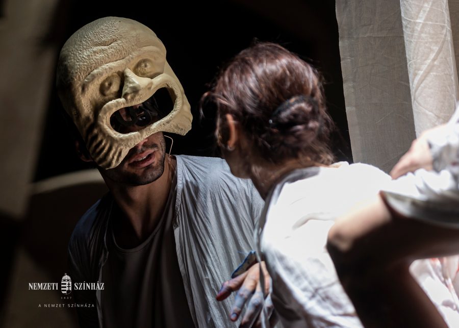 Bolyaisok véleménye a Nemzeti Színház Agón című tragédiájáról