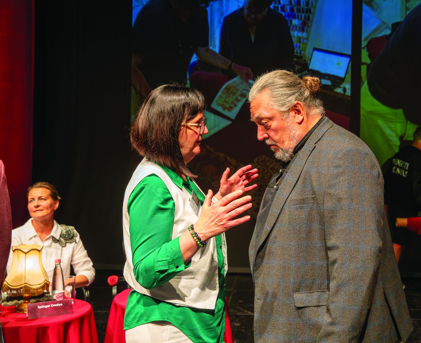 Öltések az összetartozásért